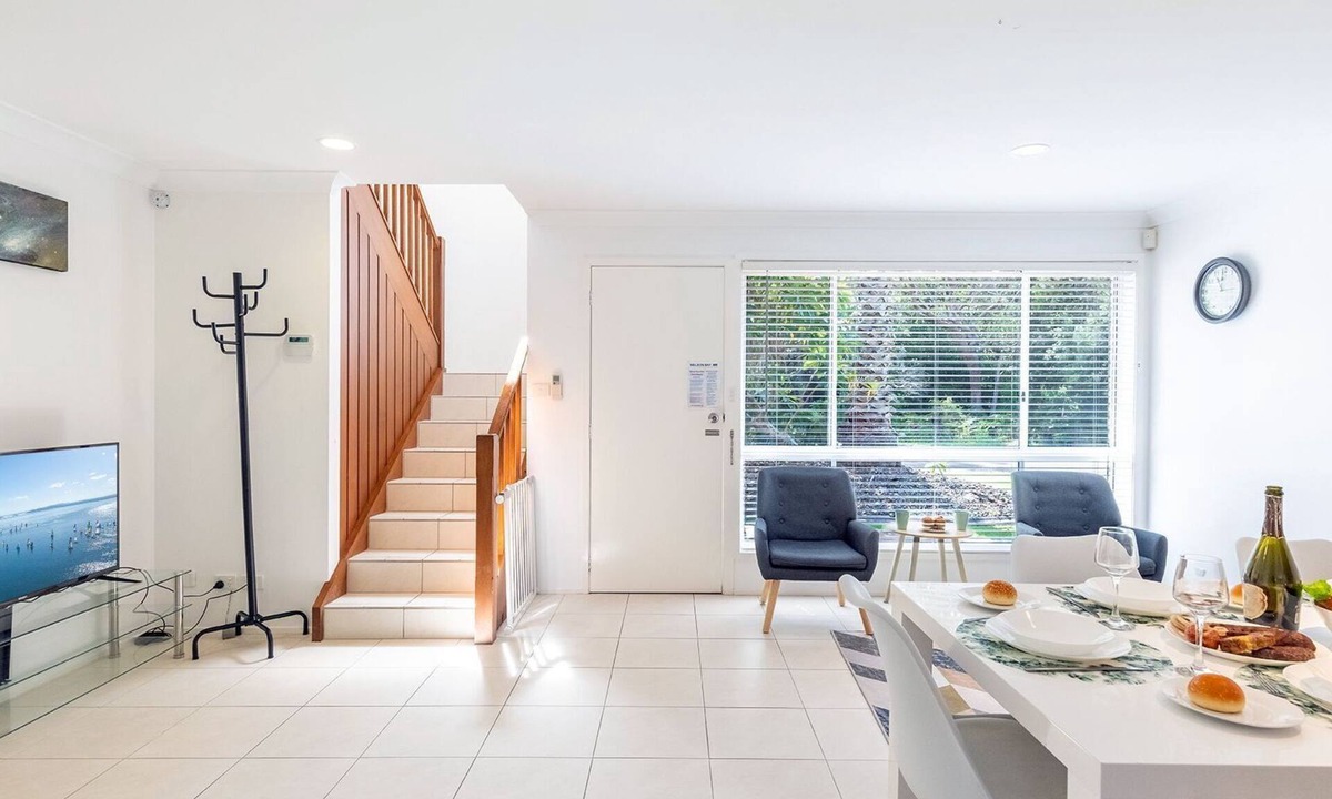 Fingal Bay House | 1/75 Rocky Point Road fantastic holiday home with