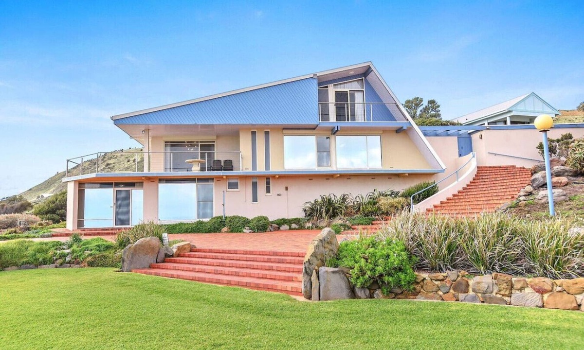 Carrickalinga House | 104 Gold Coast Drive, Carrickalinga