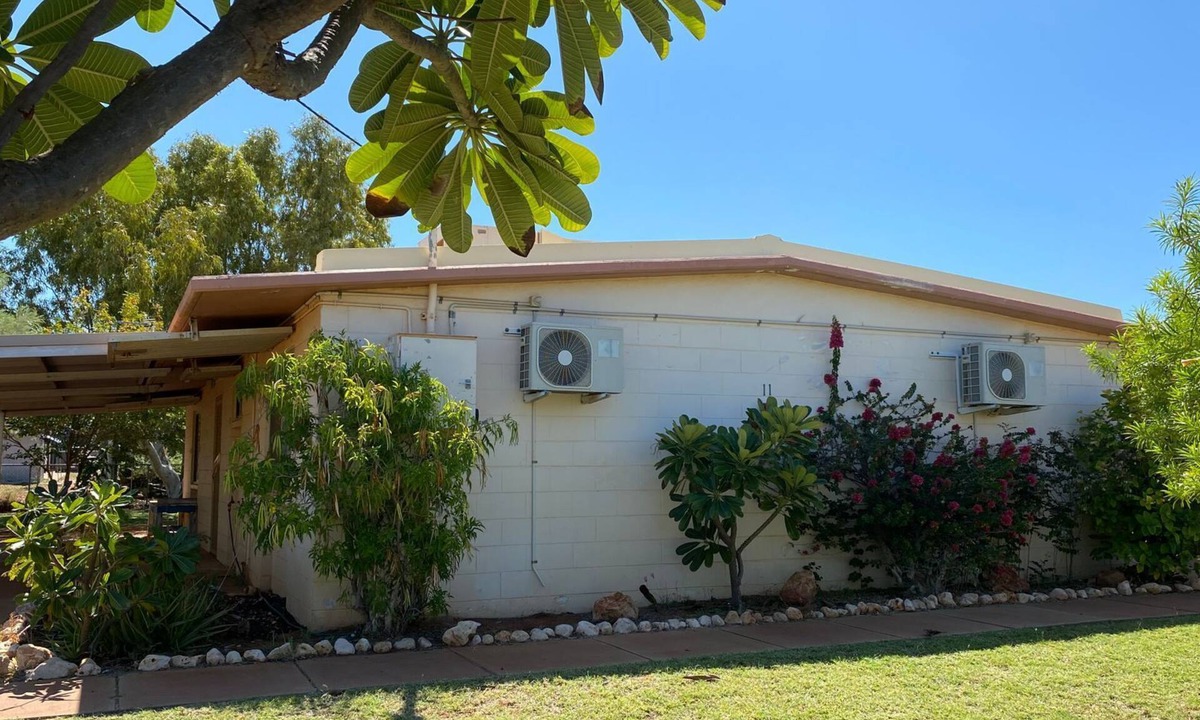 Exmouth House | 11 Page Street - Cute little Block Home