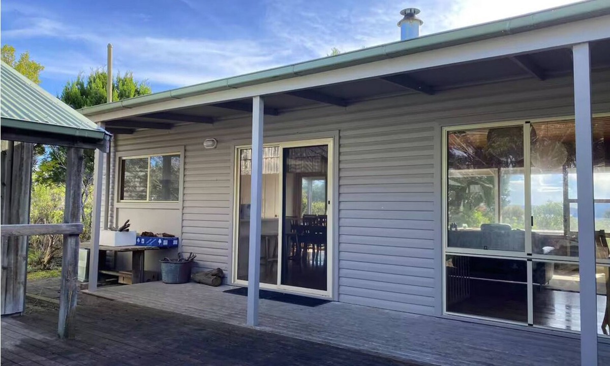 Island Beach House | 15% Off Weekly | Coastal-View Cypress Beach House