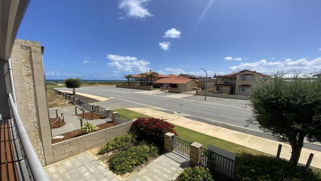 Jurien Bay House | 18 On Doust Unit, 18 Seafront Estate