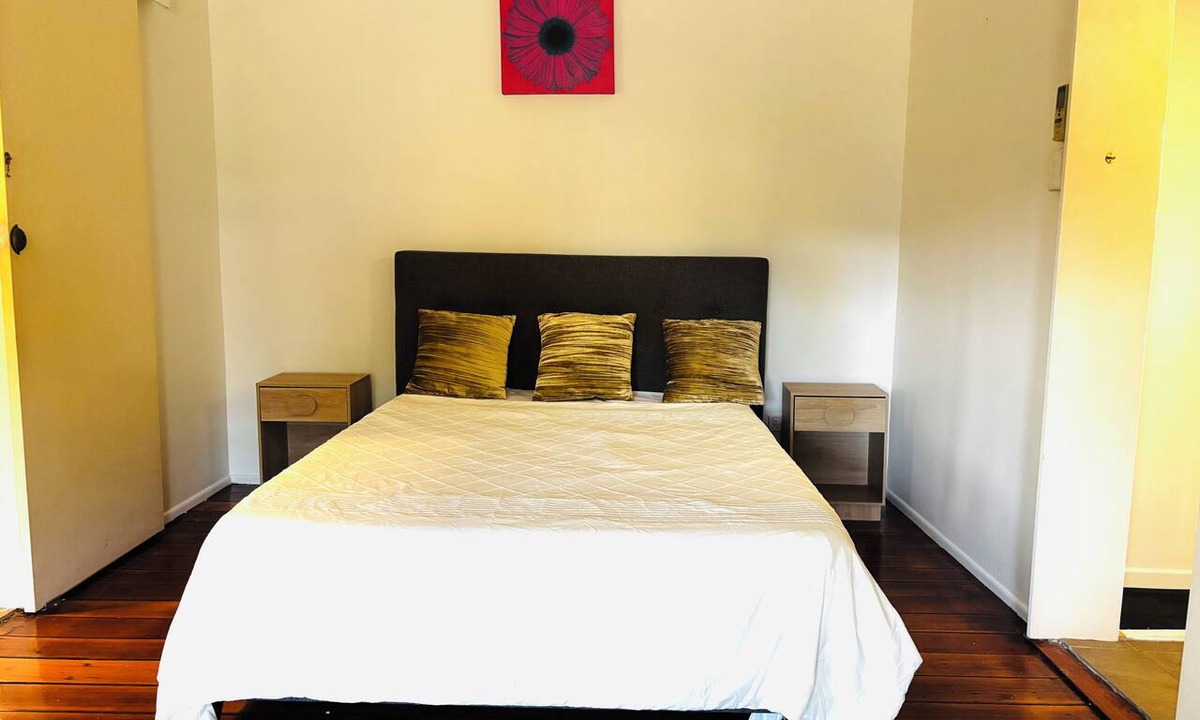 Depot Hill House | 2-bedroom house in tranquil Rockhampton with Pool