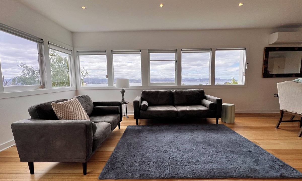 Sandy Bay House | 270 Vista Bliss