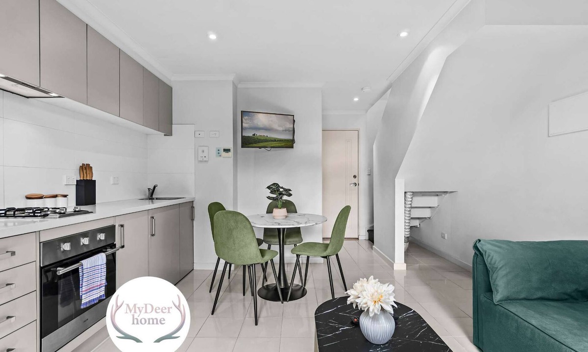 Oaklands Park House | 2b1b Adelaide Base Near Westfield
