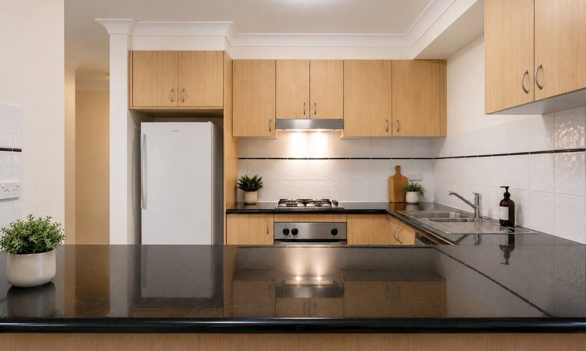 Chippendale Apartment | 2BR Apartment Central Rail Station CBD Free Parking