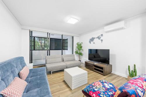 Ultimo Apartment | 2BR Apt with Parking Walk to ICC & Darling Harbour & CBD & Chinatown