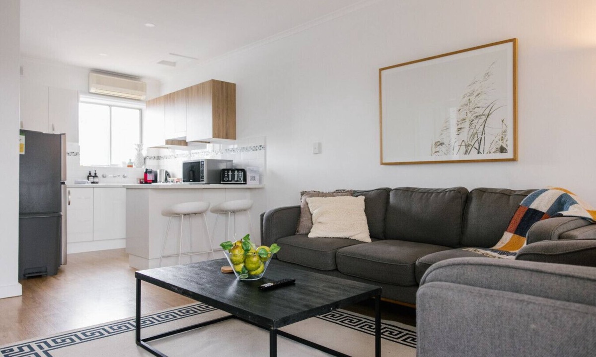 Henley Beach South Apartment | 2BR Gem Apartment Near Henley Beach South