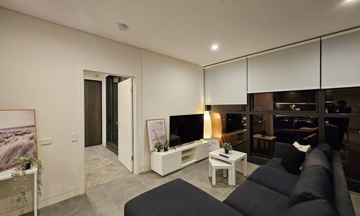 Homebush Apartment | 2BR Luxury Homebush APT Near Olympic Park & Sydney