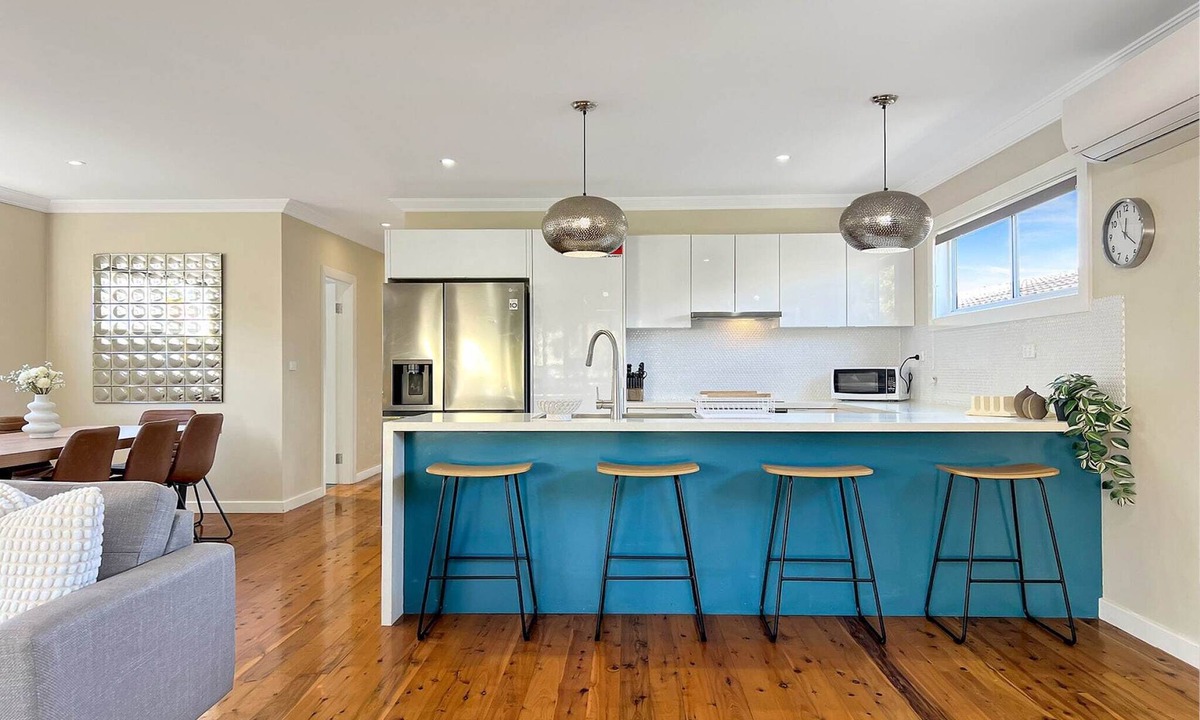 Belmont South Apartment | 3-Bed Coastal Haven with Alfresco Dining & BBQ