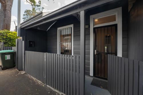 Balmain House | 3 Bedroom House in Balmain - 10 mins Ferry to CBD