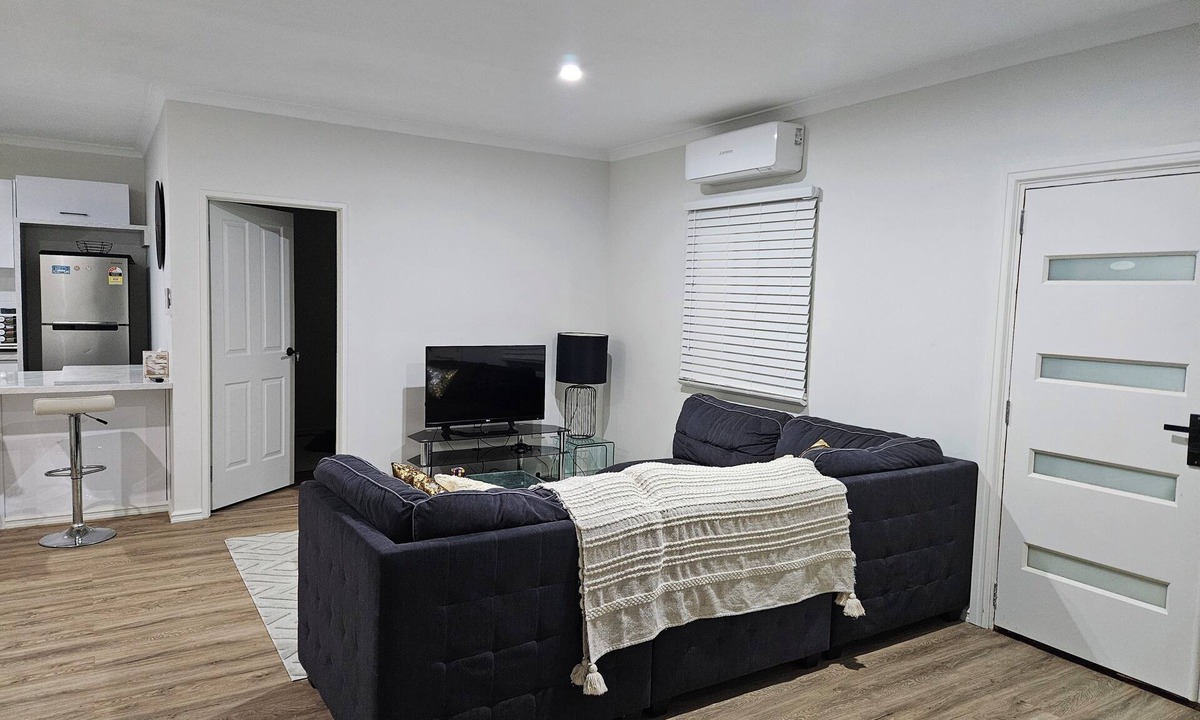 Strathalbyn Ski Chalet | 3 Bedroomed Deluxe Holiday and Business Villa