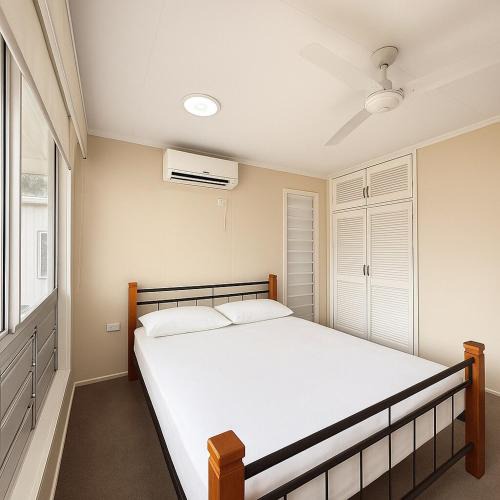 Moranbah Apartment | 31 Leichhardt Dr Relaxing 3Bed Home