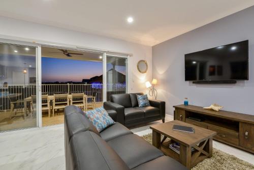Exmouth House | 34 Madaffari Drive - Pool and Jetty