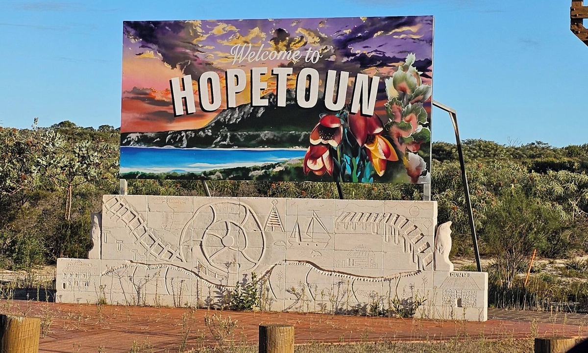 Hopetoun House | 4 bedroom House in Hopetoun.