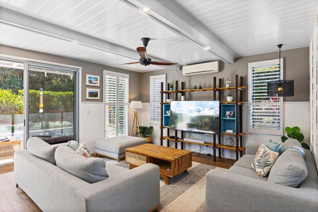Mount Coolum House | 4 Boardrider Crescent