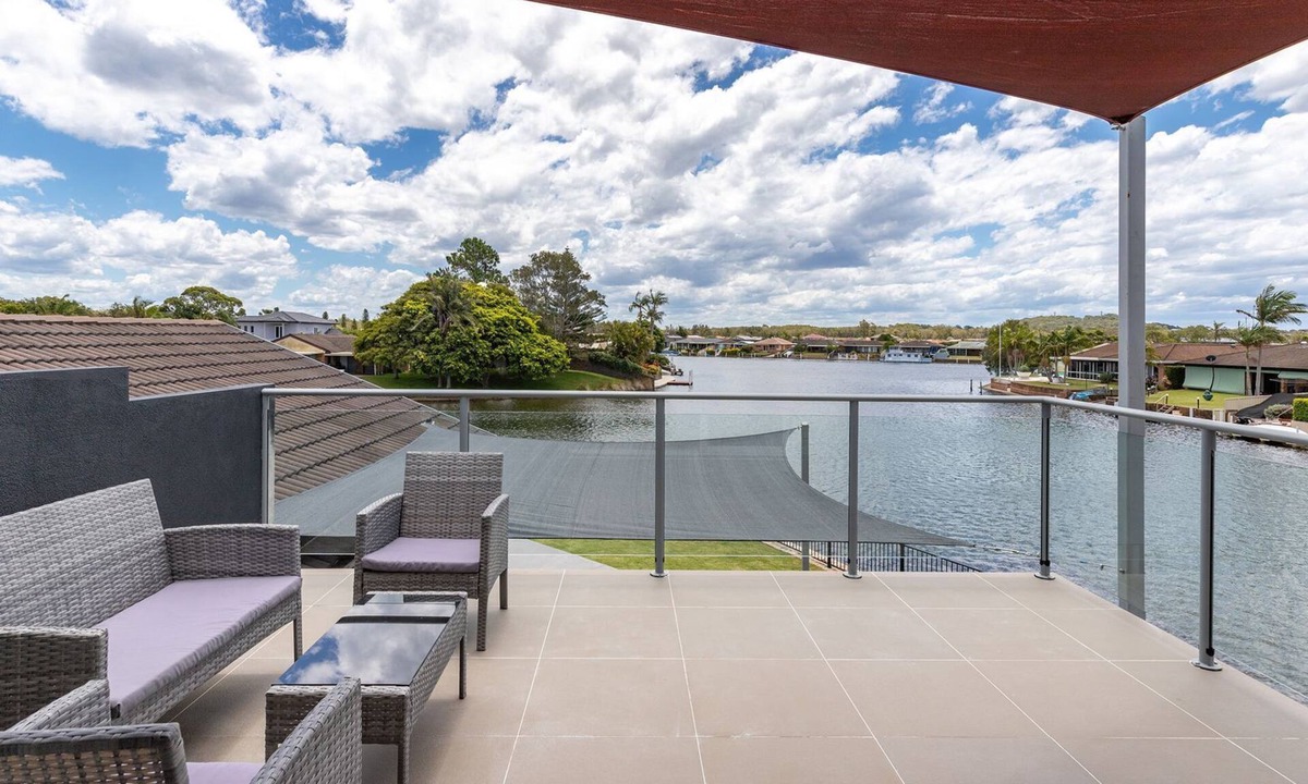 Forster House | 49 King George Parade