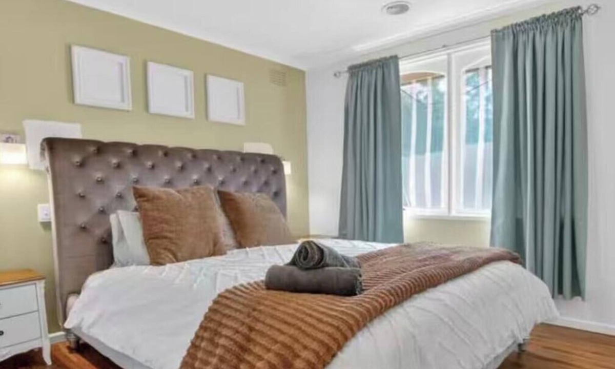 Frankston House | 4B cozy holiday house by frankston sea