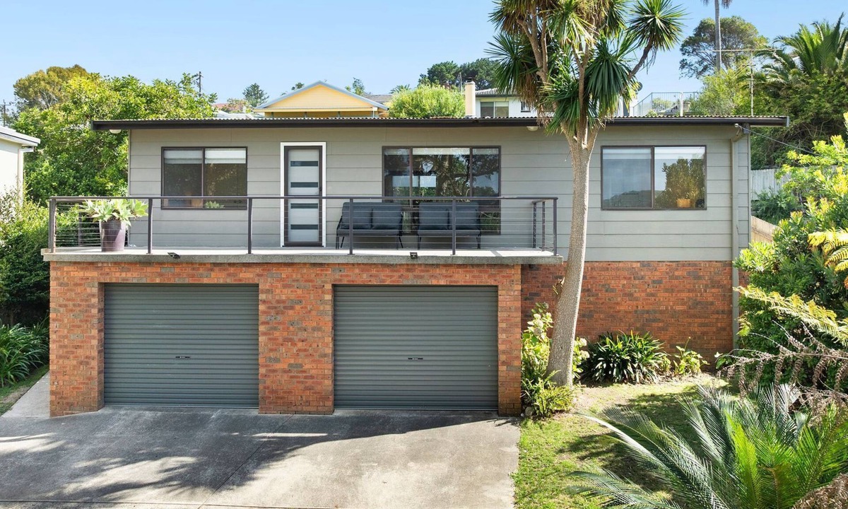 Narooma House | 5 Ross Street , Narooma NSW 2546