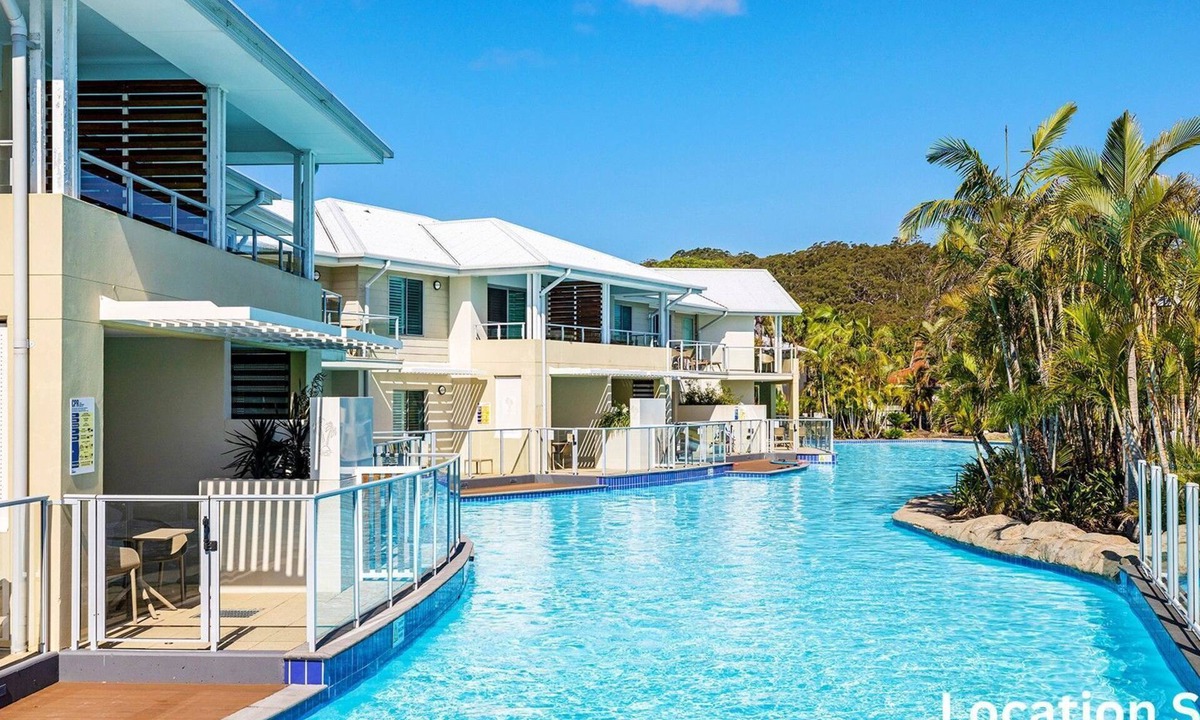 Salamander Bay House | 514 Oaks Pacific Blue Townhouse
