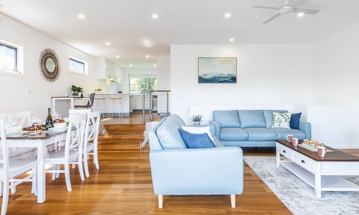 Soldiers Point House | 7 Cromarty Road water views and boat parking available in the driveway