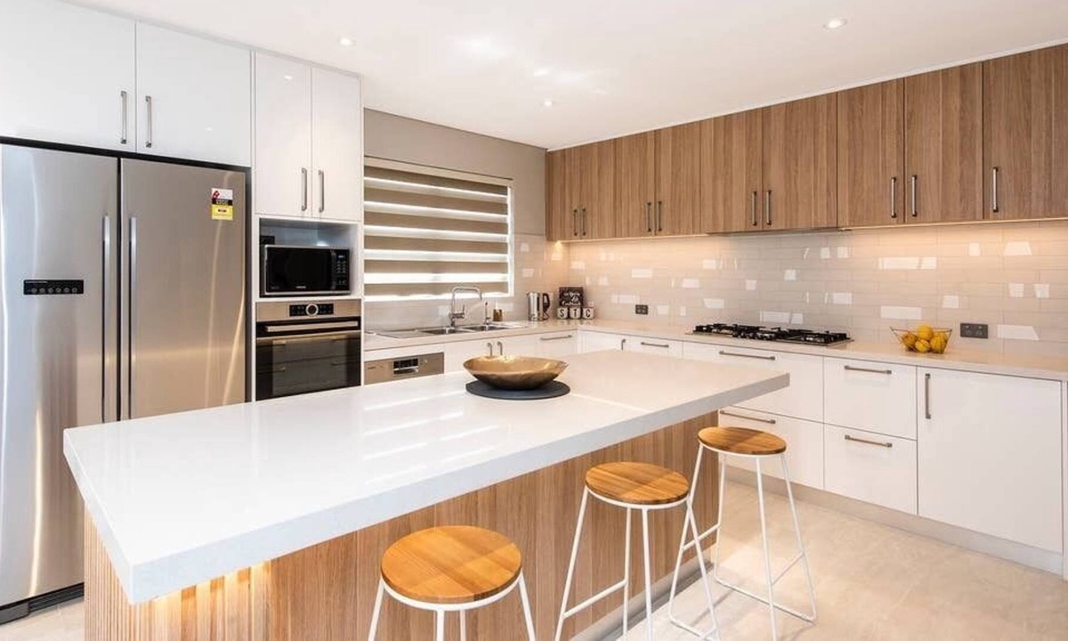 Kensington House | 7 Fit for the Royal Family - sleeps 8
