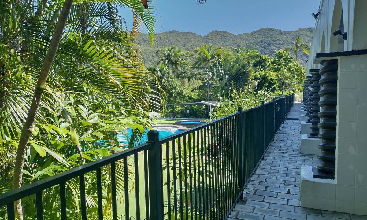 Nelly Bay Apartment | 71 Mandalay