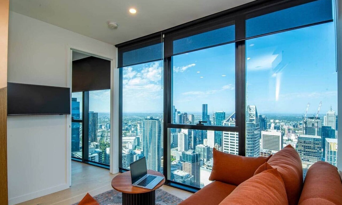 Melbourne Central Business District Apartment | 71st Floor Luxury Apartment | Melbourne CBD