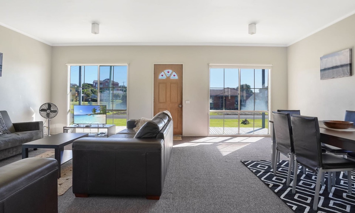 Port Fairy House | A 4 bedroom home in South Beach