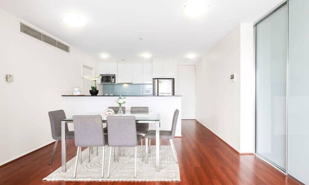 Sydney Central Business District Apartment | A Comfy & Spacious 2BR Apt Harbour View