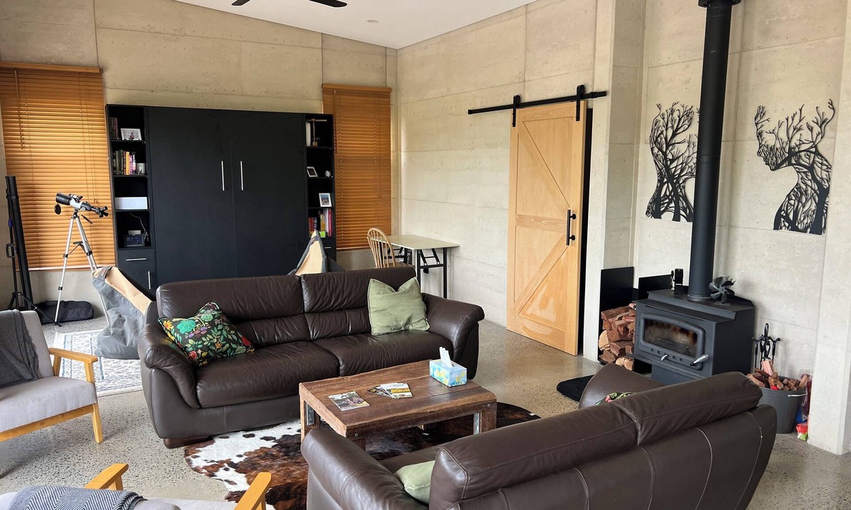 Ferguson Cottage | A peaceful Ferguson valley getaway close to MTB trails, wineries, and breweries