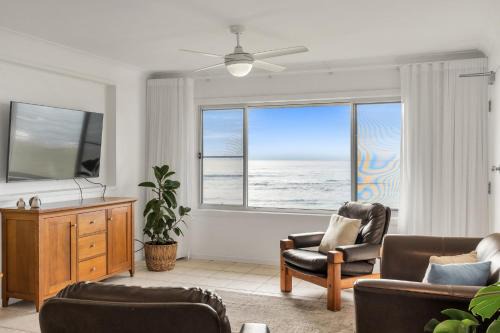 North Creek Apartment | Absolute Beachfront Apartment 1T