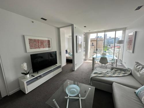 East Melbourne Apartment | Adele Apartment Hotel East Melbourne