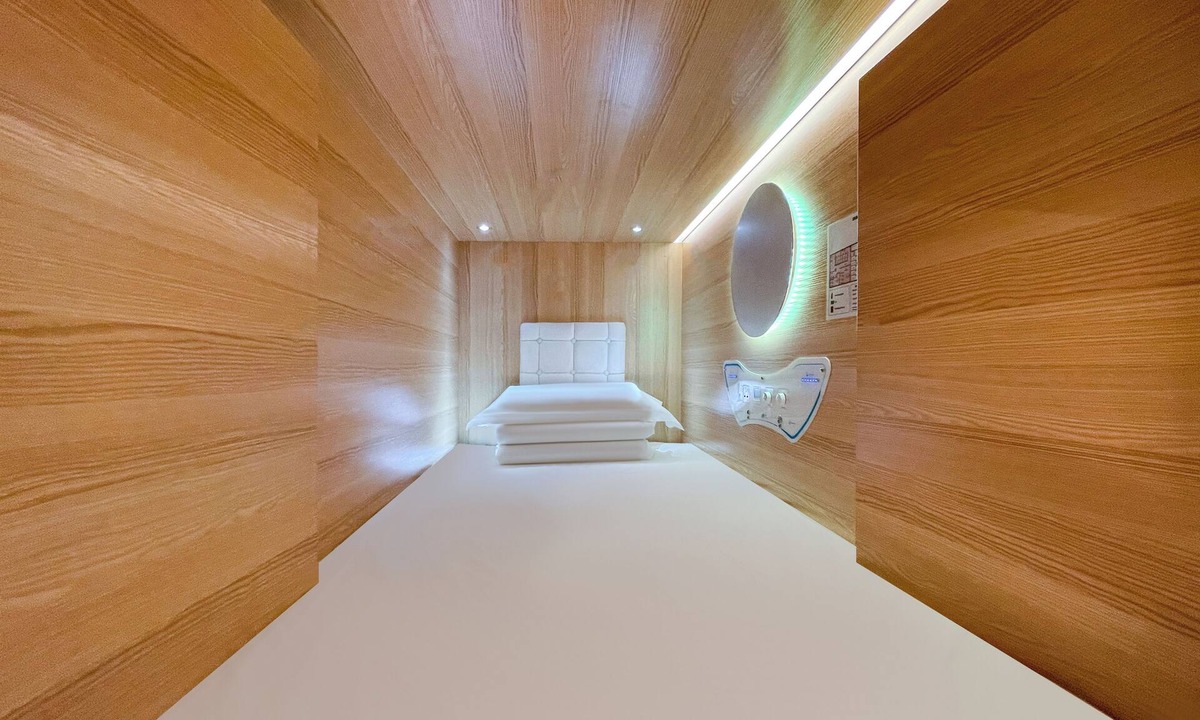 Hobart Central Business District Hotel | Airone Capsule Hotel