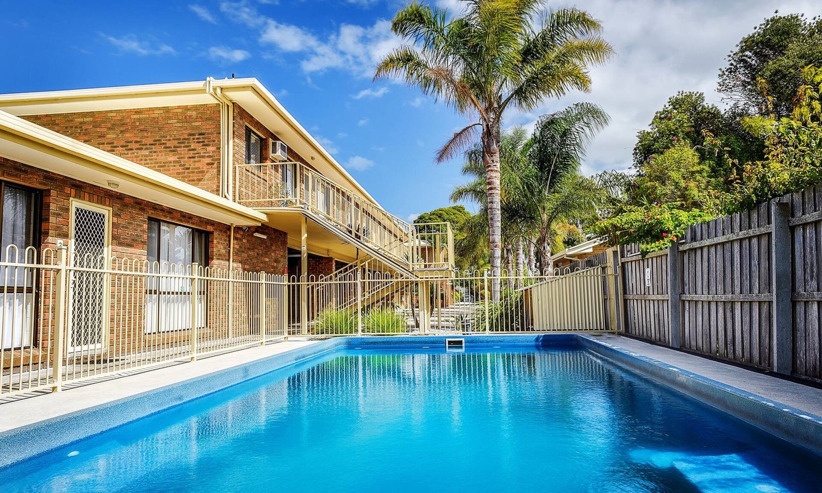 Lakes Entrance Apartment | Allambi Holiday Apartments
