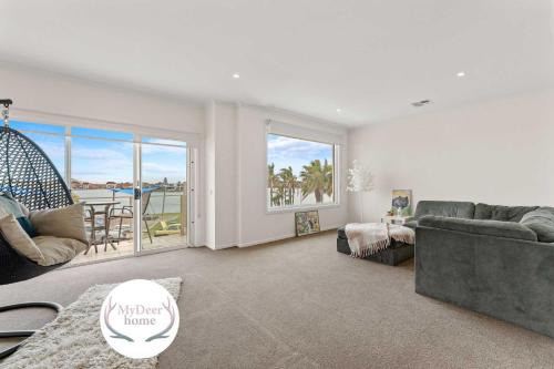 West Lakes House | Amazing Lake View family-friendly Holiday Home