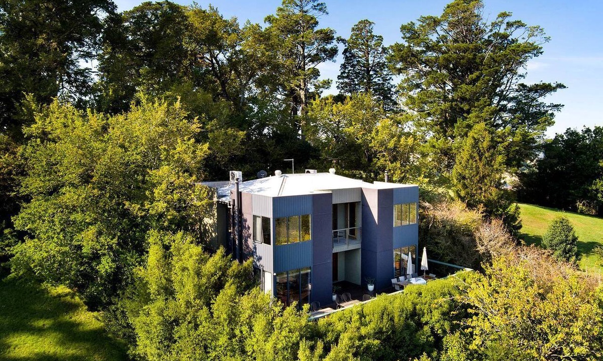 Daylesford Villa | Amazing Villa with Incredible Views and Outdoor Living Space in Daylesford, Victoria