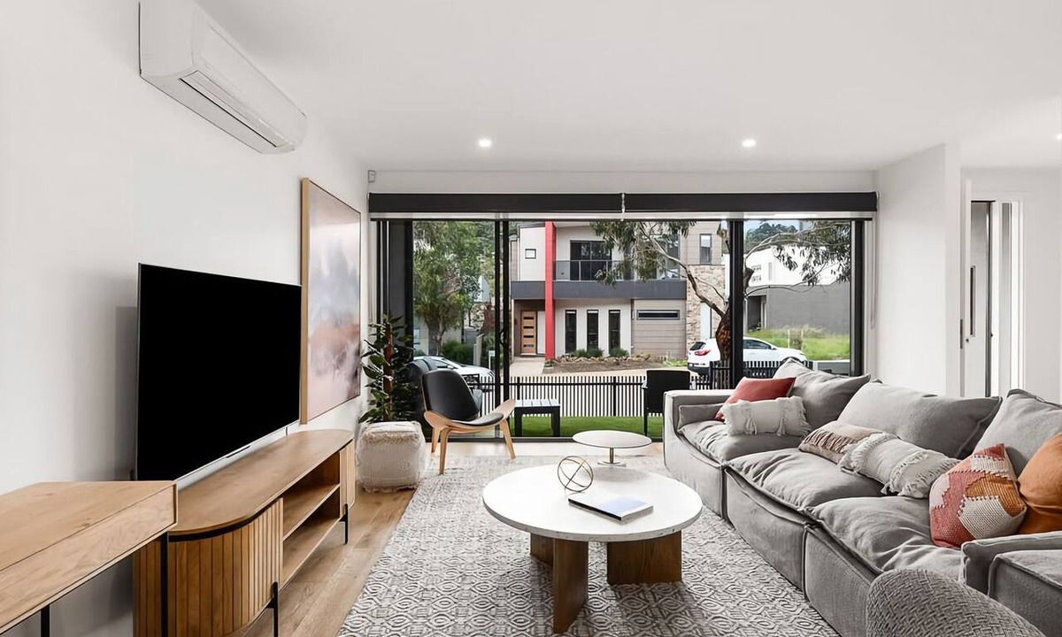 Safety Beach House | Anchorage Villa | Chic, Pet Friendly by Marina