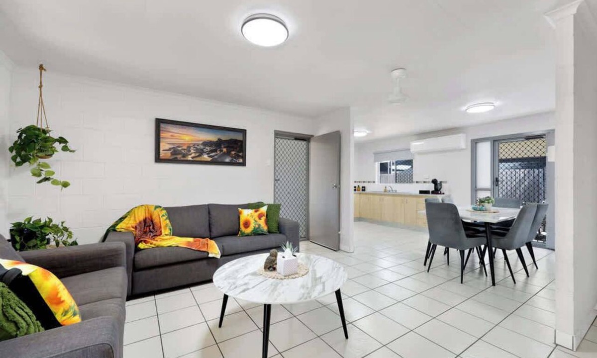 Andergrove Apartment | Andergrove Garden, Quiet Street 5 Min to Mackay