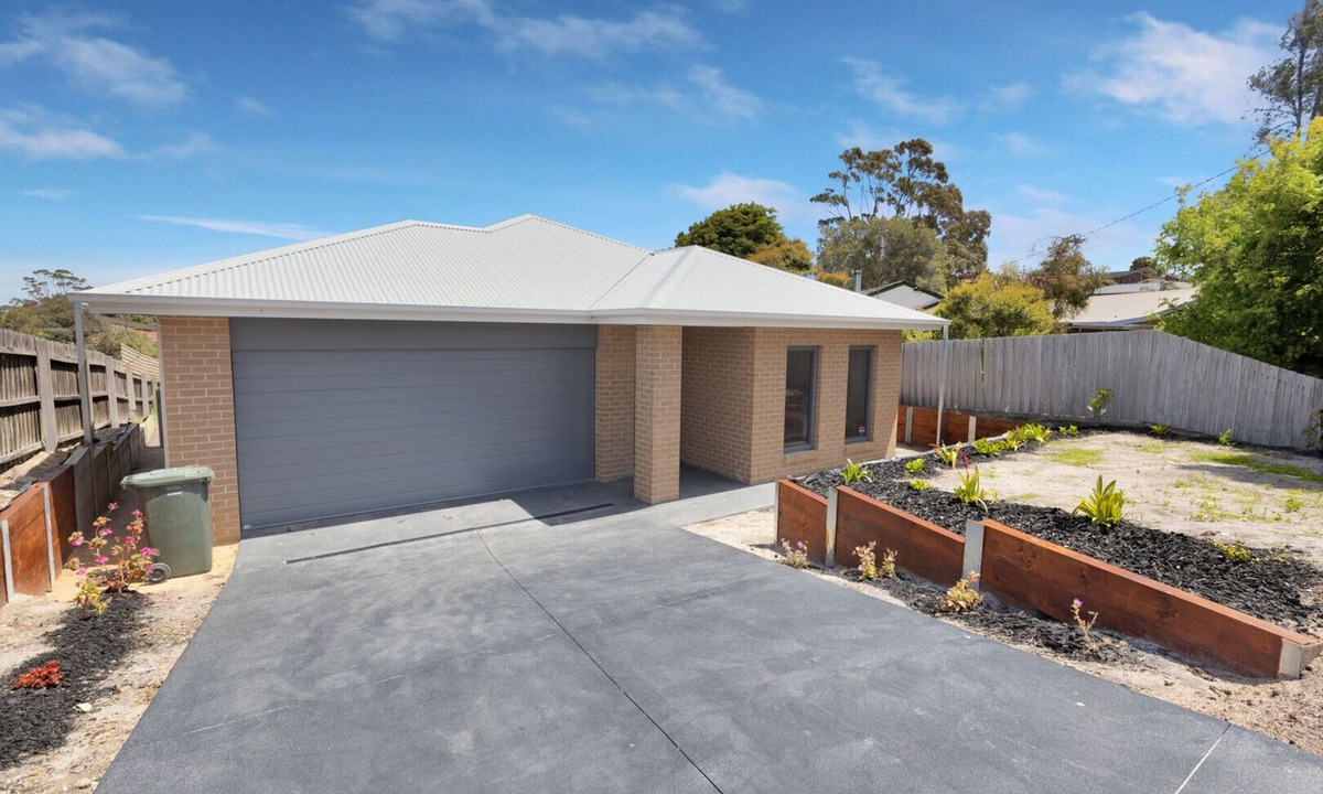 Lakes Entrance House | Anira: A Stylish New Escape in Lakes Entrance