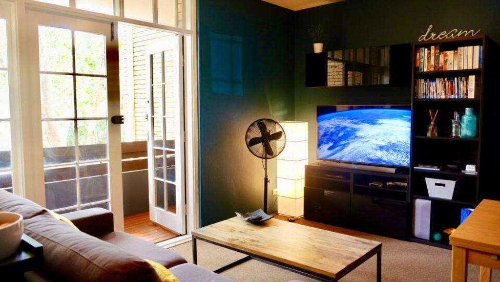 Annandale Apartment | Apartments in Sydney, Australia