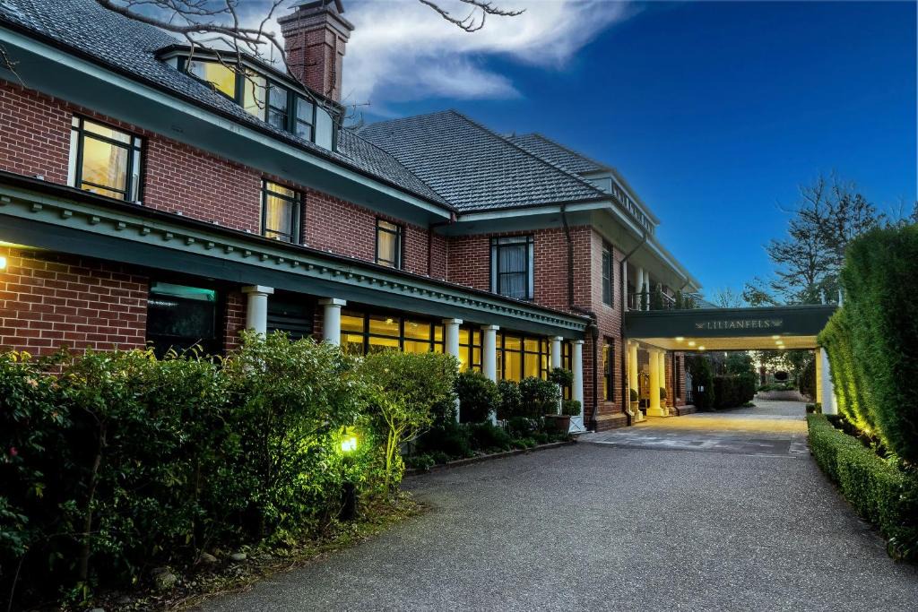 Katoomba Hotel | Ardour Lilianfels Blue Mountains