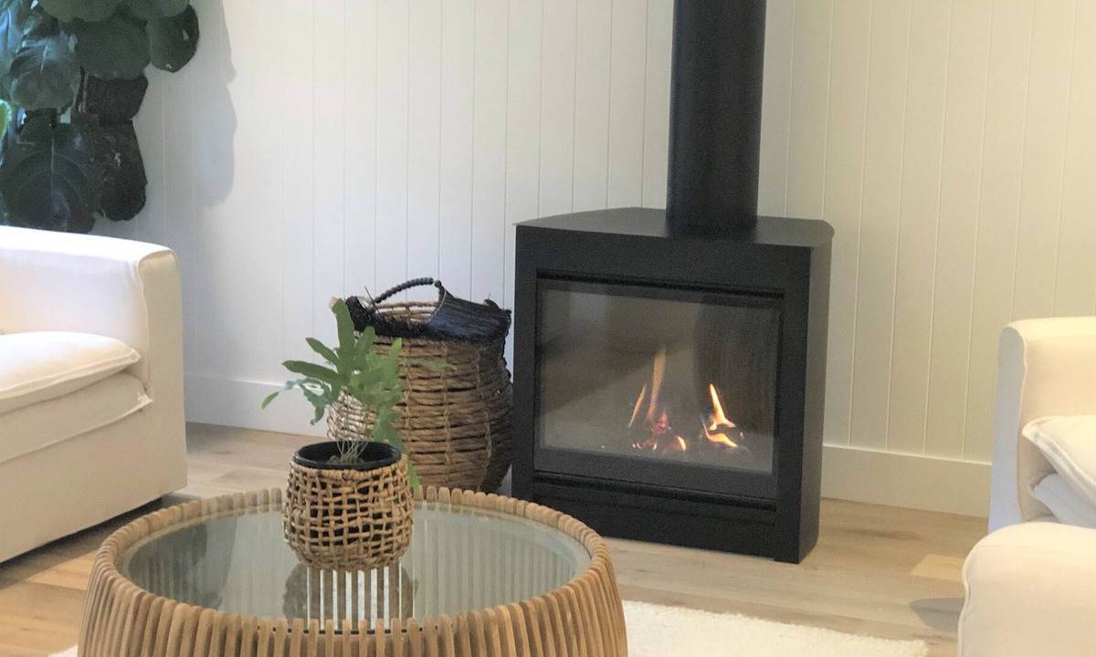 Avalon Beach House | Avalon Beach Home Open Plan with POOL