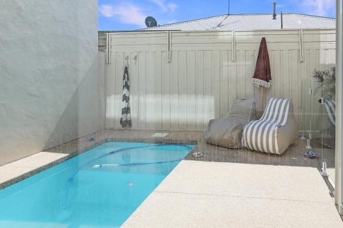 Ocean Grove House | Avenue Pool House, 3 bedroom, Garage, Aircon, Pool