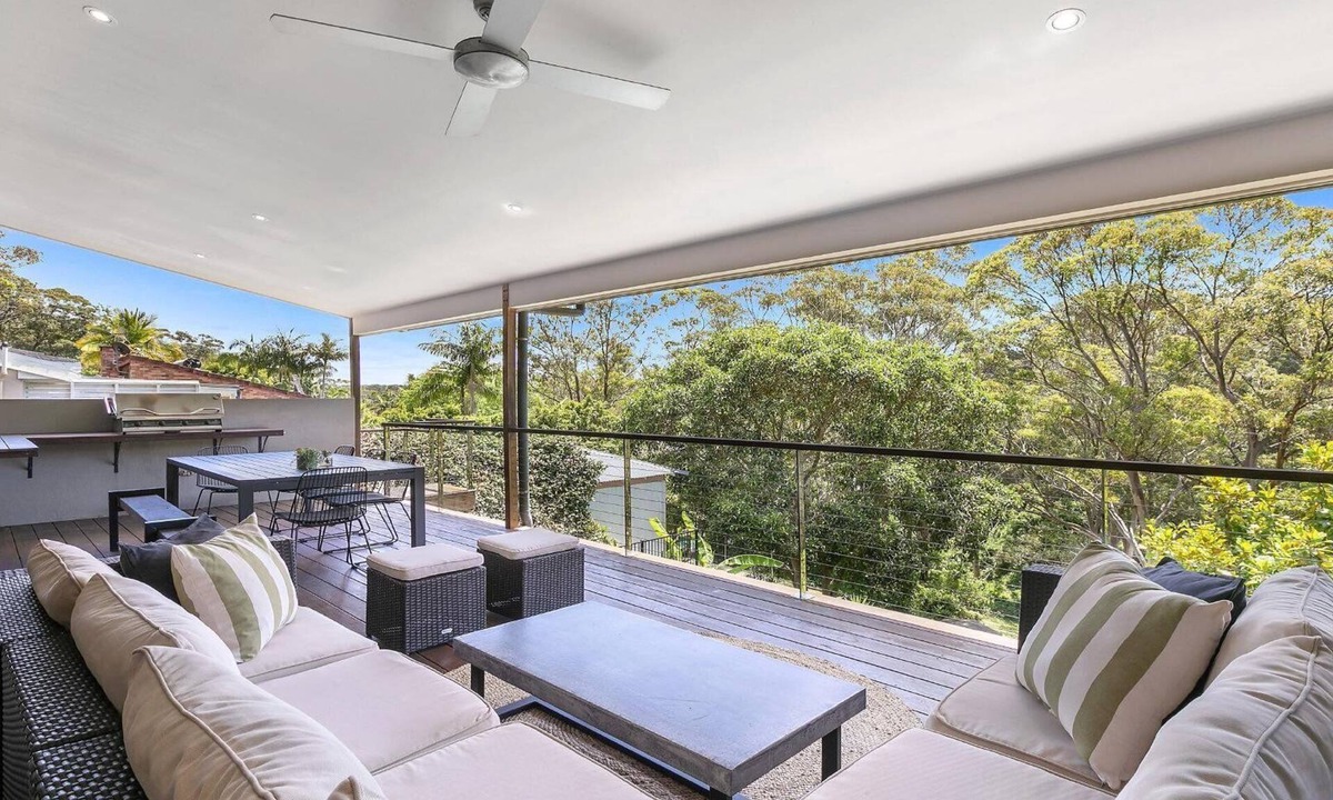 Avoca Beach House | AVOCA COAST HOUSE | Pool , WIFI | Accom Holidays