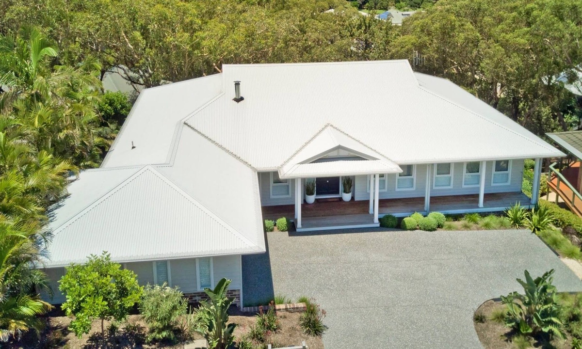 Dunbogan House | Award winning luxury beach house
