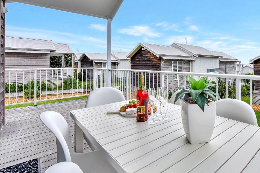 Caves Beach Villa | Azure Tides at Caves Beach Villas