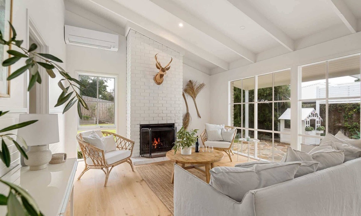 Blairgowrie House | Backbeach House | 1km to Beach & Outdoor Firepit