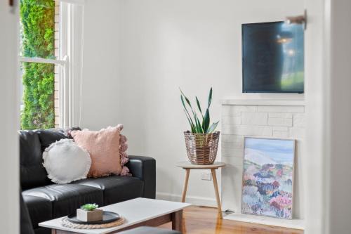 Redan House | Ballarat Central, Family or Work, Big Yard, Sleeps 6