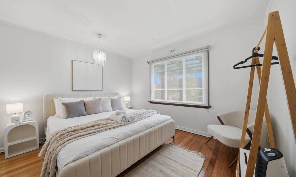Warrane House | Bass Street Family Retreat Near Hobart & Eastlands