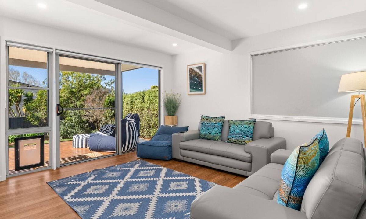 Vincentia House | Baxter's Beach House by Experience Jervis Bay
